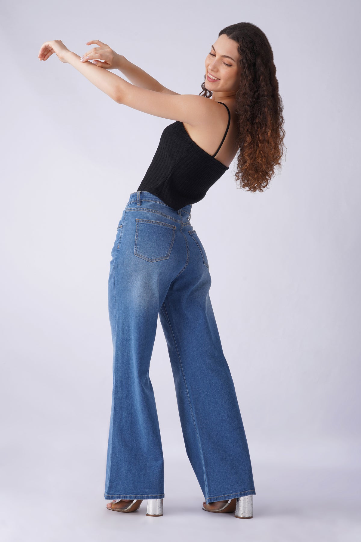 1165 WIDE LEG JEANS -MID BLUE